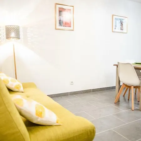 Denim Apartamento Nîmes